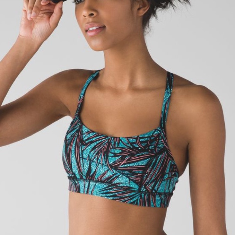 Lululemon Rise and Run sports bra in Mini Palm Lace Tofino Teal Multi print